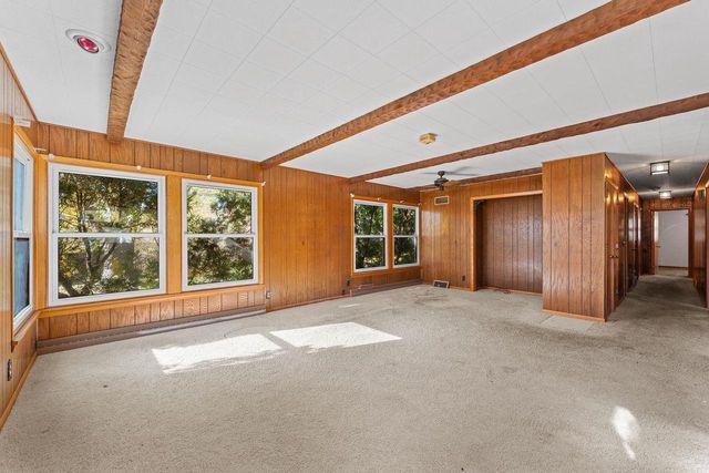 313 Bluff View Court, Portage, WI 53901