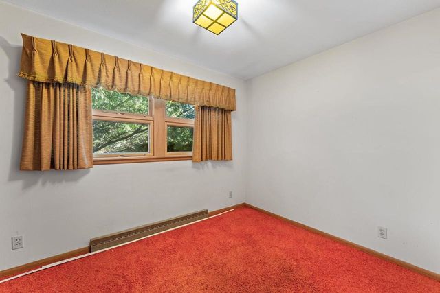 313 Bluff View Court, Portage, WI 53901