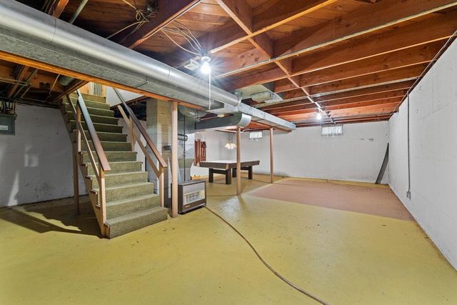 313 Bluff View Court, Portage, WI 53901