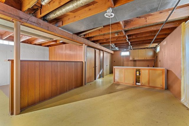 313 Bluff View Court, Portage, WI 53901