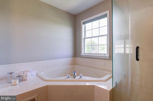11758 PURCELL RD, Lovettsville, VA 20180