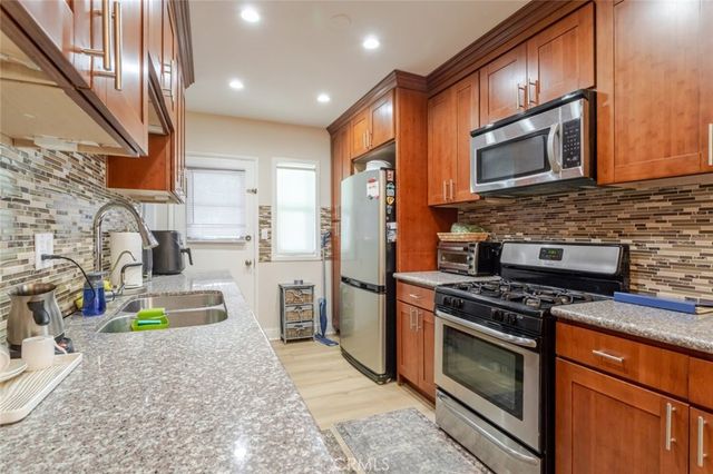 10619 Mountair Avenue, Tujunga, CA 91042