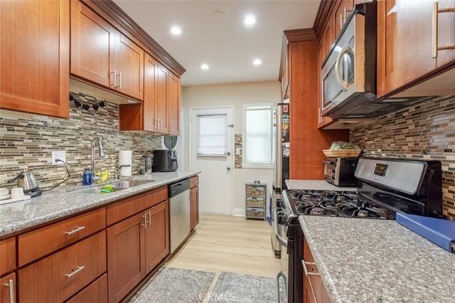 10619 Mountair Avenue, Tujunga, CA 91042