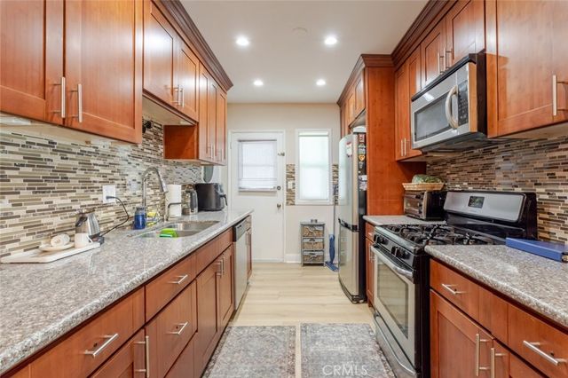 10619 Mountair Avenue, Tujunga, CA 91042
