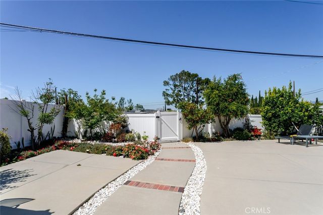 10619 Mountair Avenue, Tujunga, CA 91042
