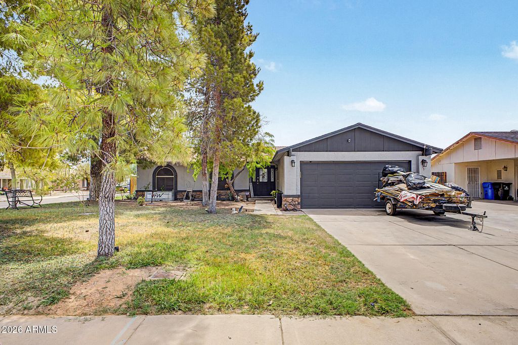 4927 W MICHIGAN Avenue, Glendale, AZ 85308 — exterior