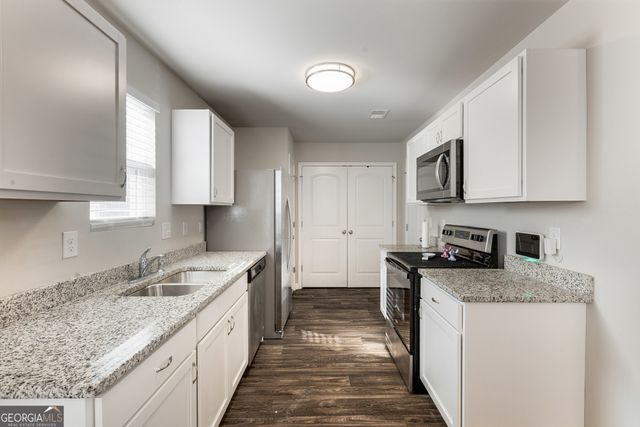 2526 Wood Bend Lane, Riverdale, GA 30296