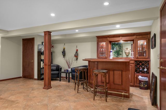 665 Arcadia Drive, Mendota Heights, MN 55118