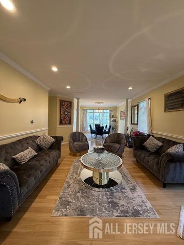 32 Marion Drive, Plainsboro, NJ 08536