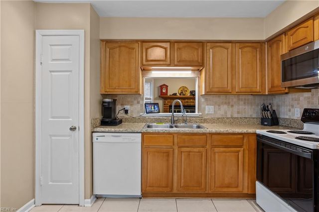 3800 Caribou CT, Virginia Beach, VA 23456