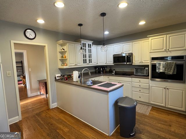 722 Maple Drive, Griffin, GA 30224