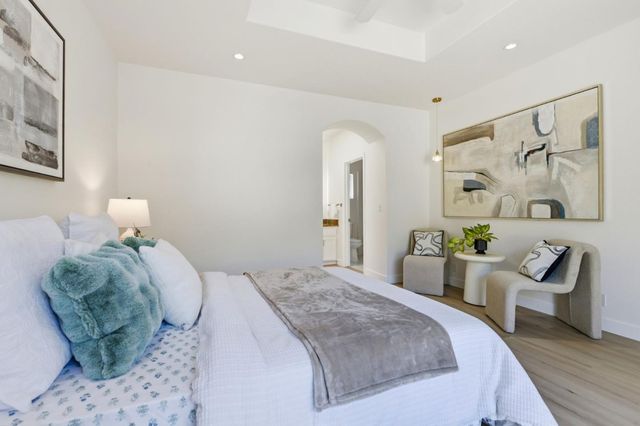 1 Arroyo View Circle, Belmont, CA 94002