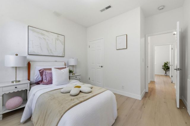 1 Arroyo View Circle, Belmont, CA 94002