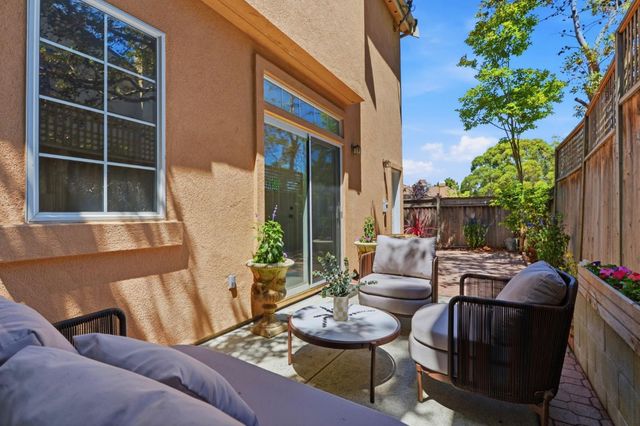 1 Arroyo View Circle, Belmont, CA 94002