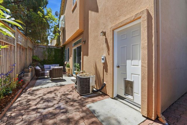 1 Arroyo View Circle, Belmont, CA 94002
