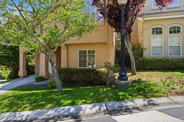 1 Arroyo View Circle, Belmont, CA 94002