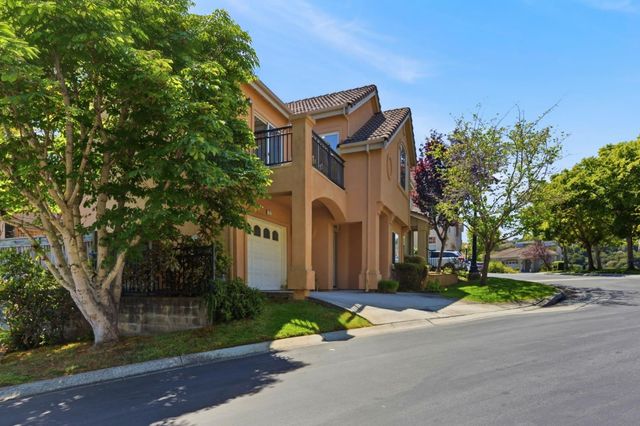 1 Arroyo View Circle, Belmont, CA 94002