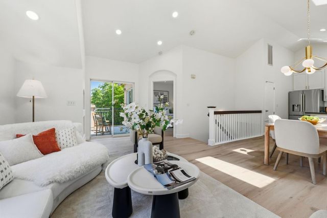 1 Arroyo View Circle, Belmont, CA 94002