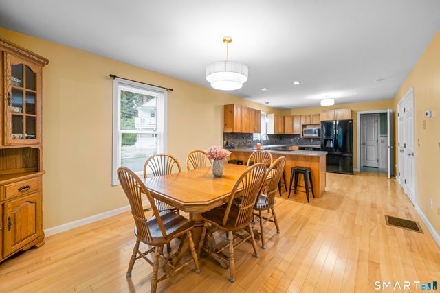 35 North Street, Enfield, CT 06082