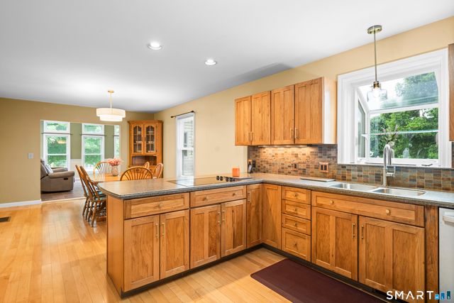 35 North Street, Enfield, CT 06082