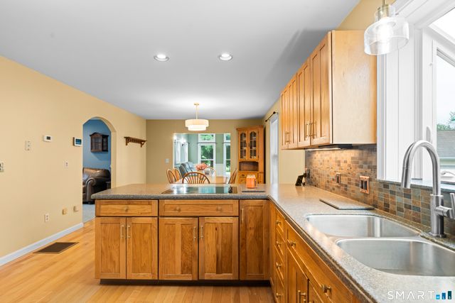 35 North Street, Enfield, CT 06082