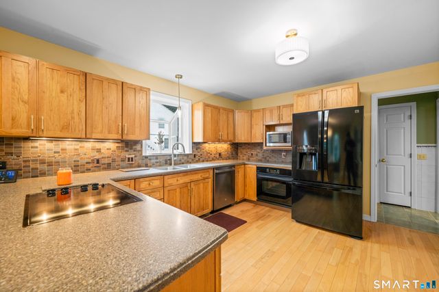 35 North Street, Enfield, CT 06082