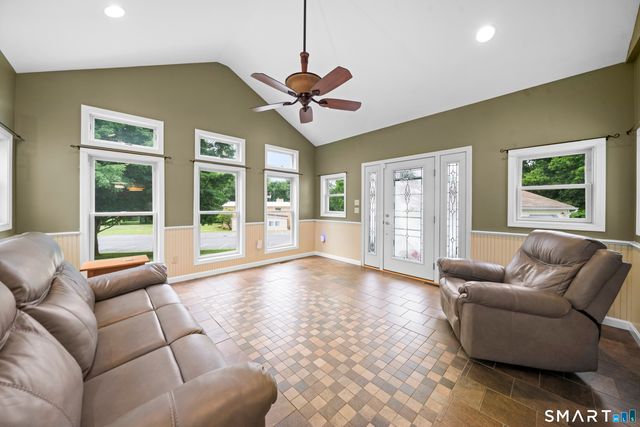 35 North Street, Enfield, CT 06082