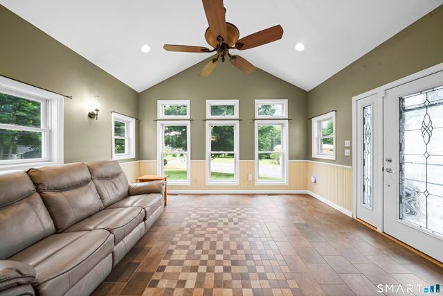 35 North Street, Enfield, CT 06082
