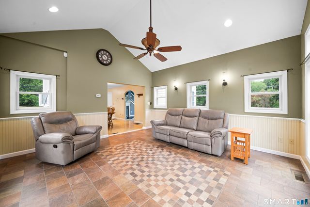 35 North Street, Enfield, CT 06082