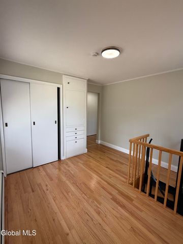 2080 Van Antwerp Road, Niskayuna, NY 12309