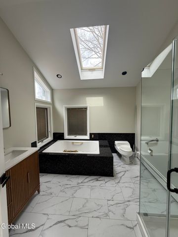 2080 Van Antwerp Road, Niskayuna, NY 12309