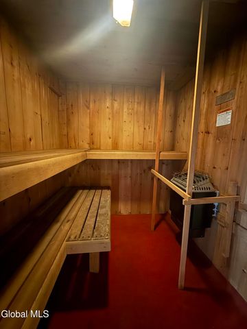 2080 Van Antwerp Road, Niskayuna, NY 12309