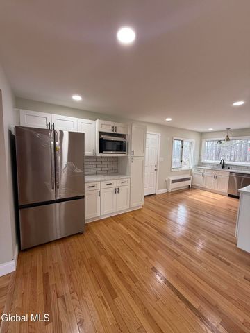 2080 Van Antwerp Road, Niskayuna, NY 12309