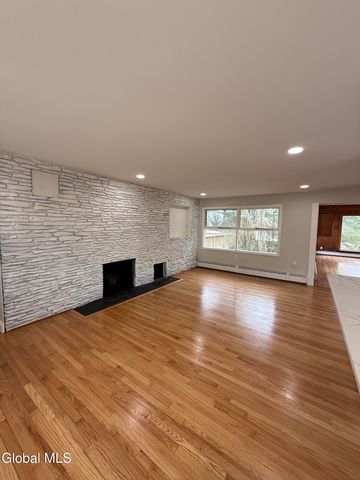 2080 Van Antwerp Road, Niskayuna, NY 12309