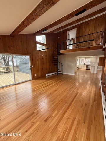 2080 Van Antwerp Road, Niskayuna, NY 12309