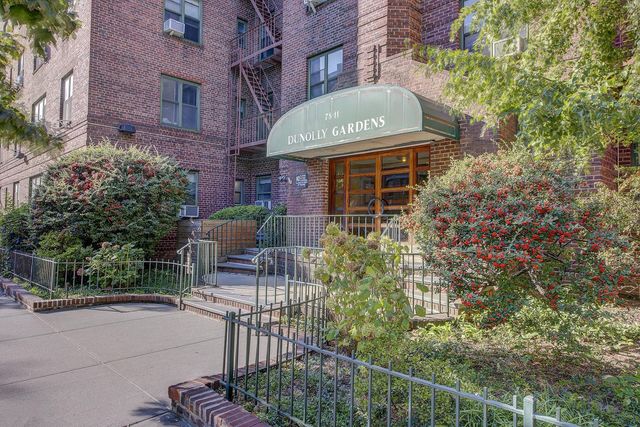 7811 35th Ave # 4, New York City, NY 11372