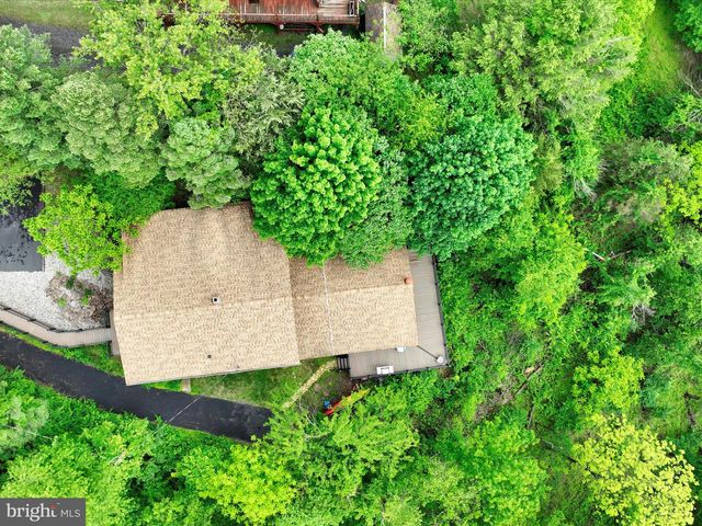 913 WYNONAH DR, Auburn, PA 17922