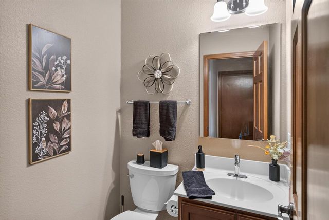 1727 Cloverview STREET, West Bend, WI 53095