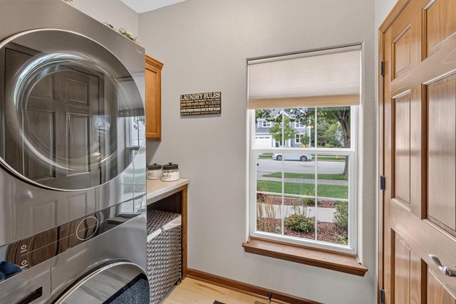 1727 Cloverview STREET, West Bend, WI 53095