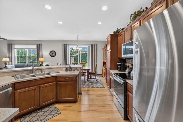 1727 Cloverview STREET, West Bend, WI 53095