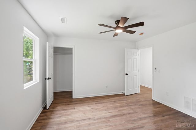 112 W Leslie Avenue, Cincinnati, OH 45215