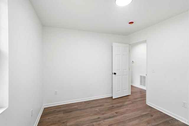 112 W Leslie Avenue, Cincinnati, OH 45215