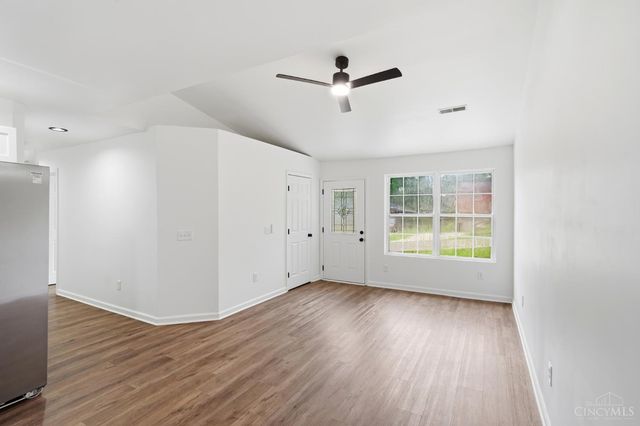 112 W Leslie Avenue, Cincinnati, OH 45215