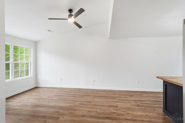 112 W Leslie Avenue, Cincinnati, OH 45215