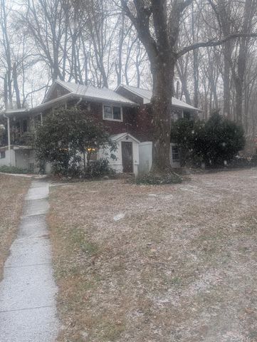 9 Hollowbrook Place, Cortlandt Manor, NY 10567