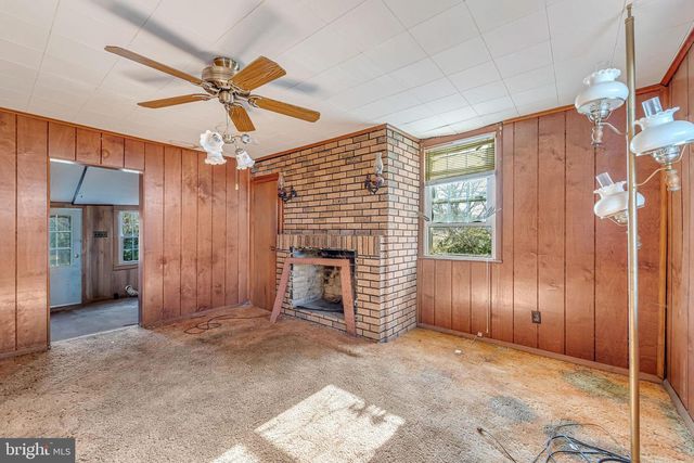 321 JONES ISLAND RD, Cedarville, NJ 08311