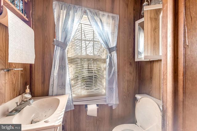 321 JONES ISLAND RD, Cedarville, NJ 08311