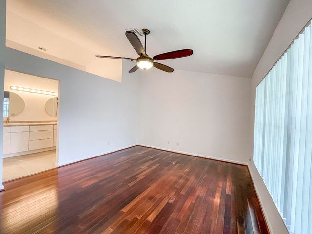 252 Moccasin Trail W, Jupiter, FL 33458