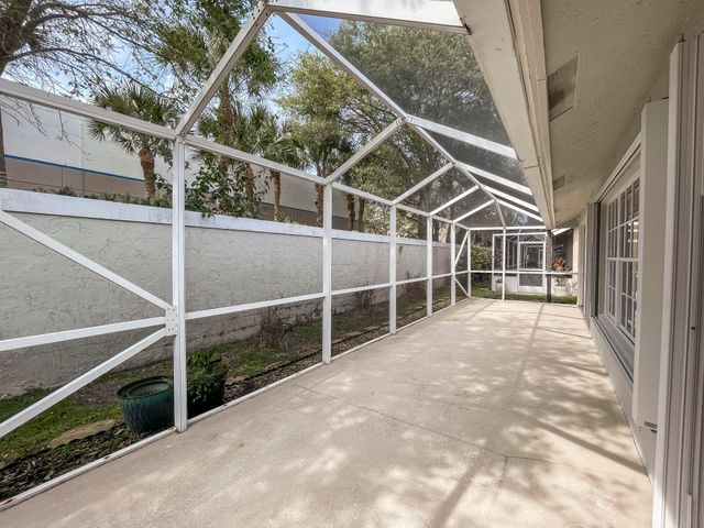 252 Moccasin Trail W, Jupiter, FL 33458