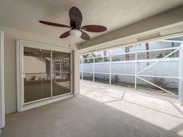 252 Moccasin Trail W, Jupiter, FL 33458